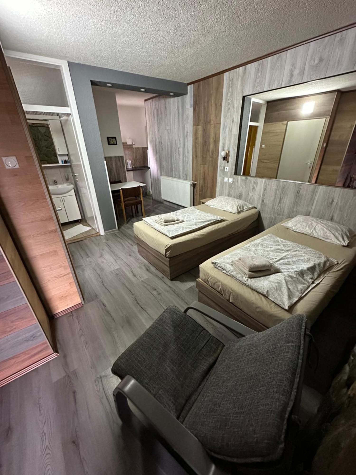 Apartments Park 2016 Surdulica Екстер'єр фото